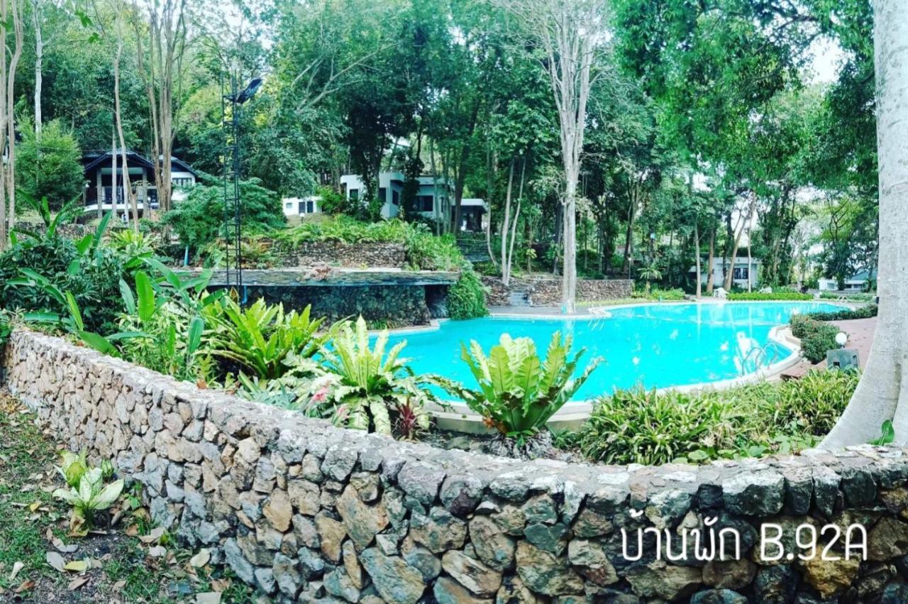Villa Baan Rug Nam Sai Thang Kwian Exterior foto